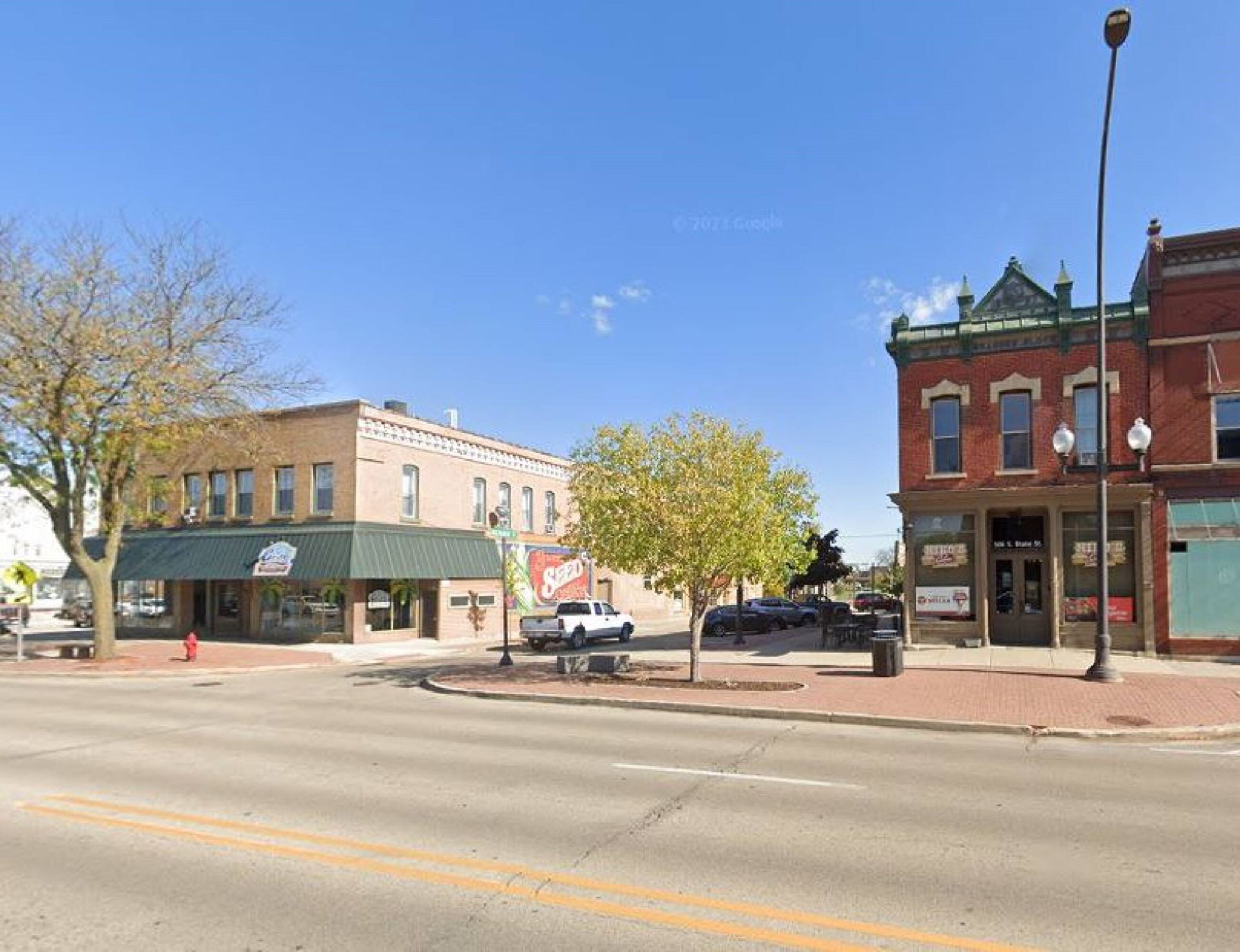 Building Available in Downtown Belvidere Photo