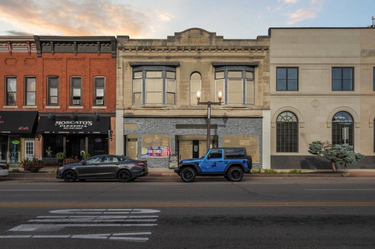 Main Photo For Prime investment opportunity!