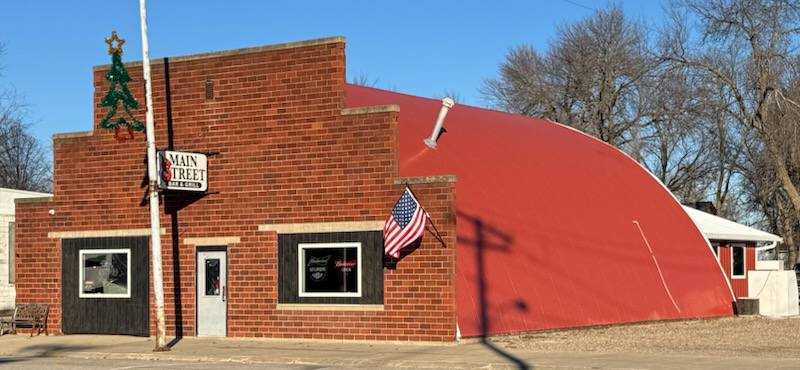 Mainstreet Bar and Grill Photo