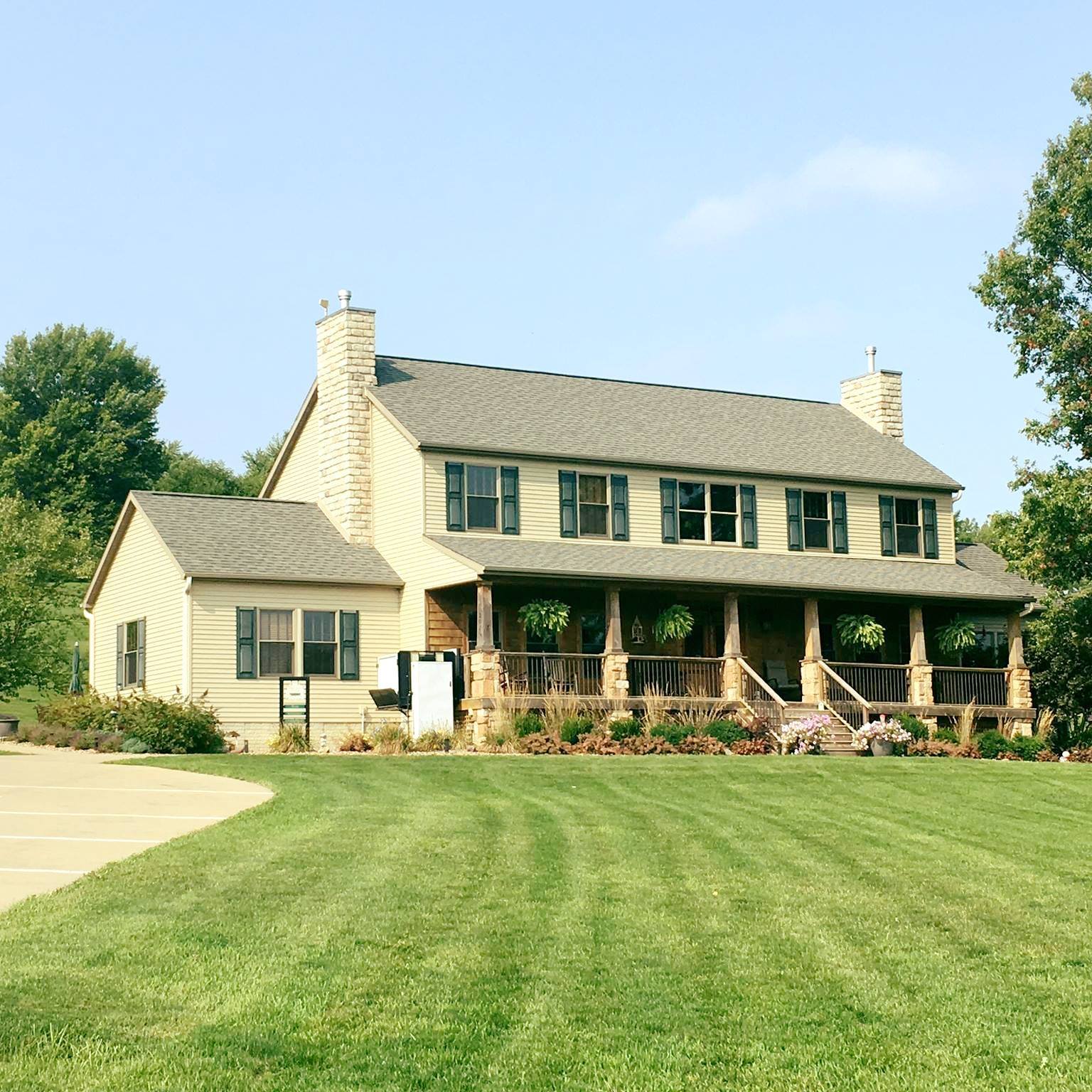 Linden House Bed and Breakfast's Logo