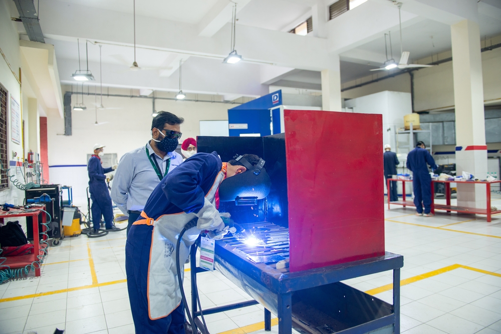 Attention Bastrop Students and Parents! Available Training Makes a Promising Career in Welding a Reality Photo