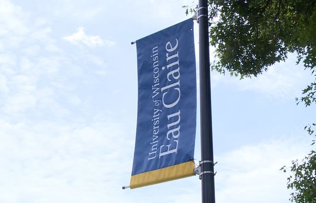 UW-Eau Claire recognized in Wall Street Journal ranking Main Photo