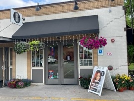 Grapevine Local Business Spotlight: Barbera’s Glam Hair Studio Photo