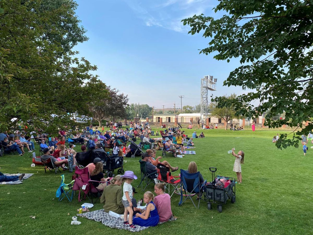 July Kicks Off the Evanston Farmers Market and Free Outdoor Concert Series Photo