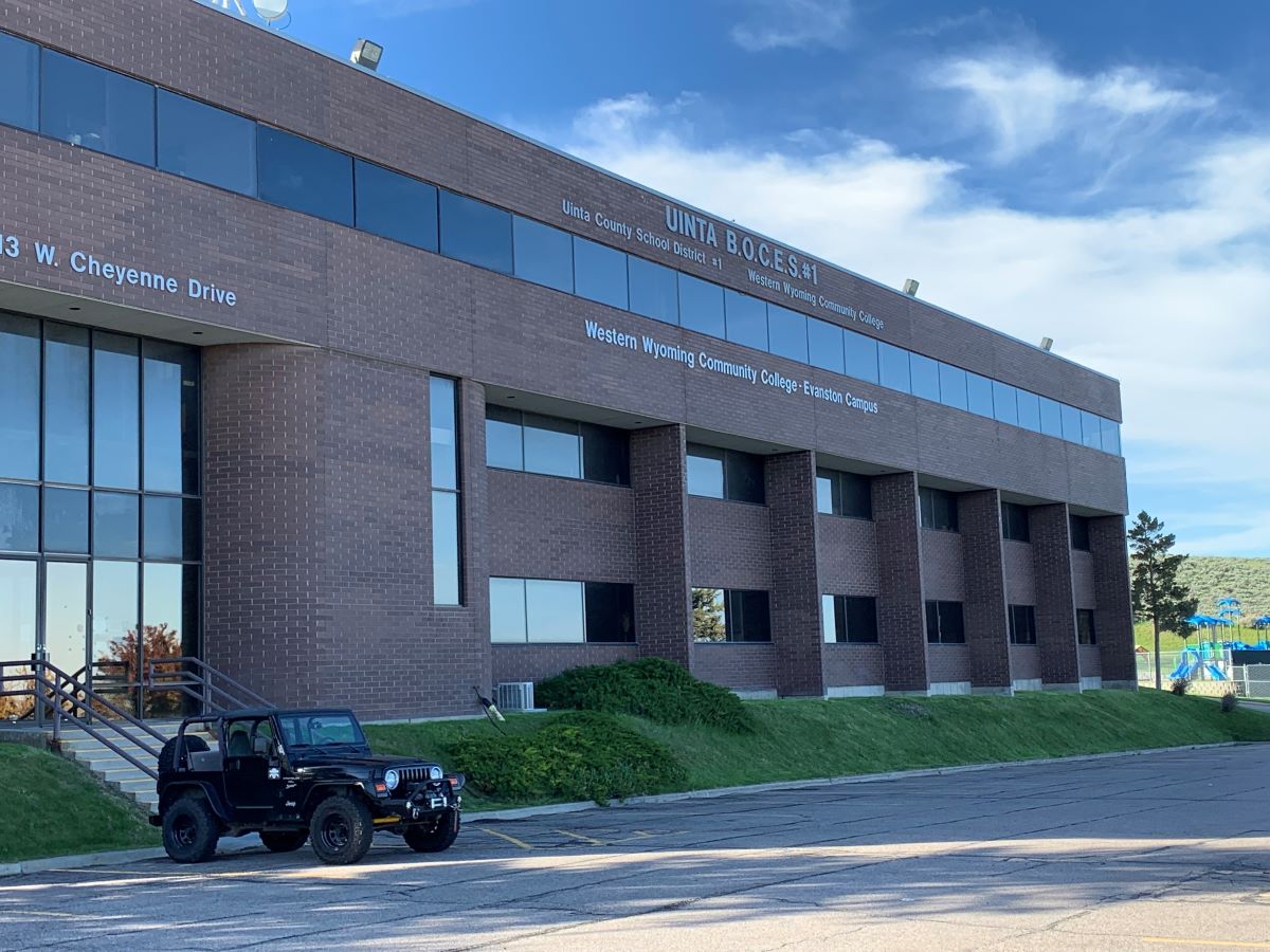 Western Wyoming Community College Expands Electrical and Instrumentation Program to Evanston Photo