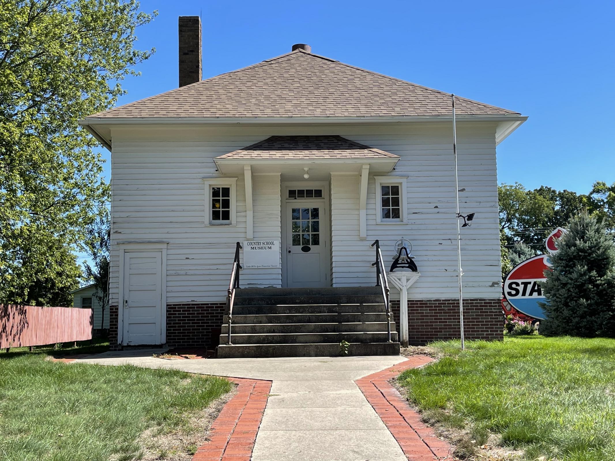 Burnap Country School Museum Photo