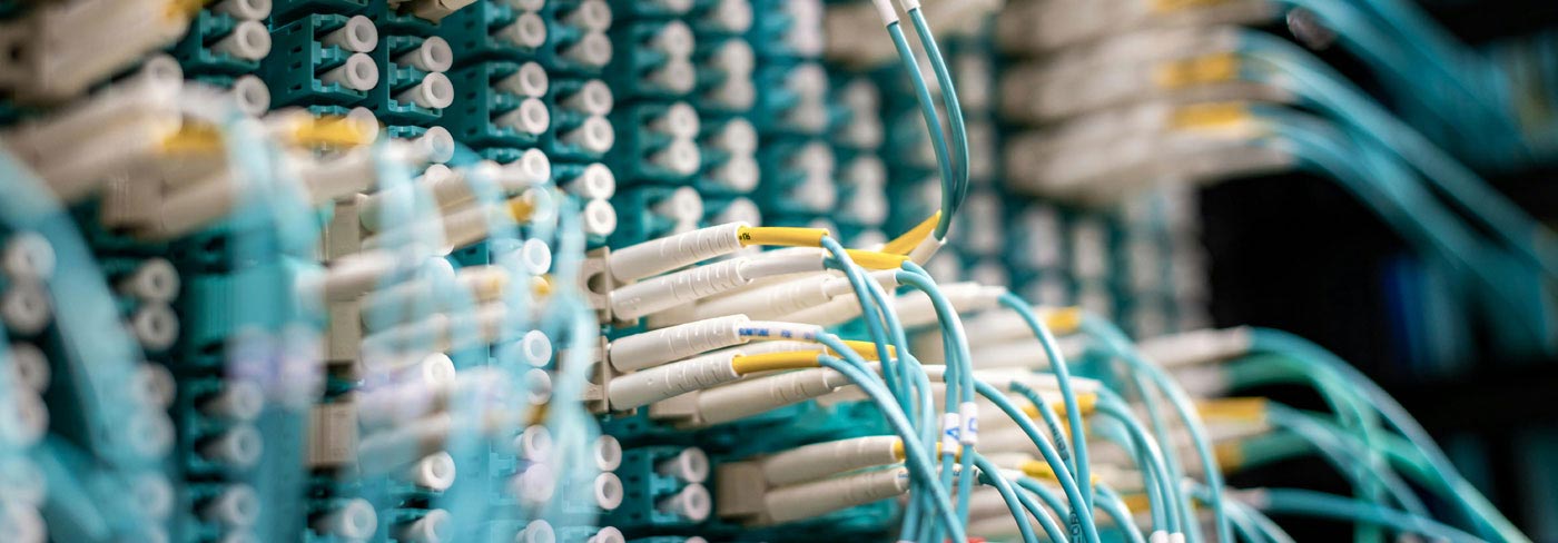 electrical device with wire leads