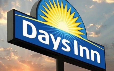 Days Inn's Logo