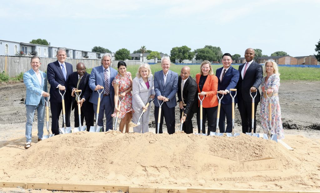 Legacy Community Health Breaks Ground on New Pasadena Southmore Clinic as Part of a $50 million Gift From Houston Methodist Photo