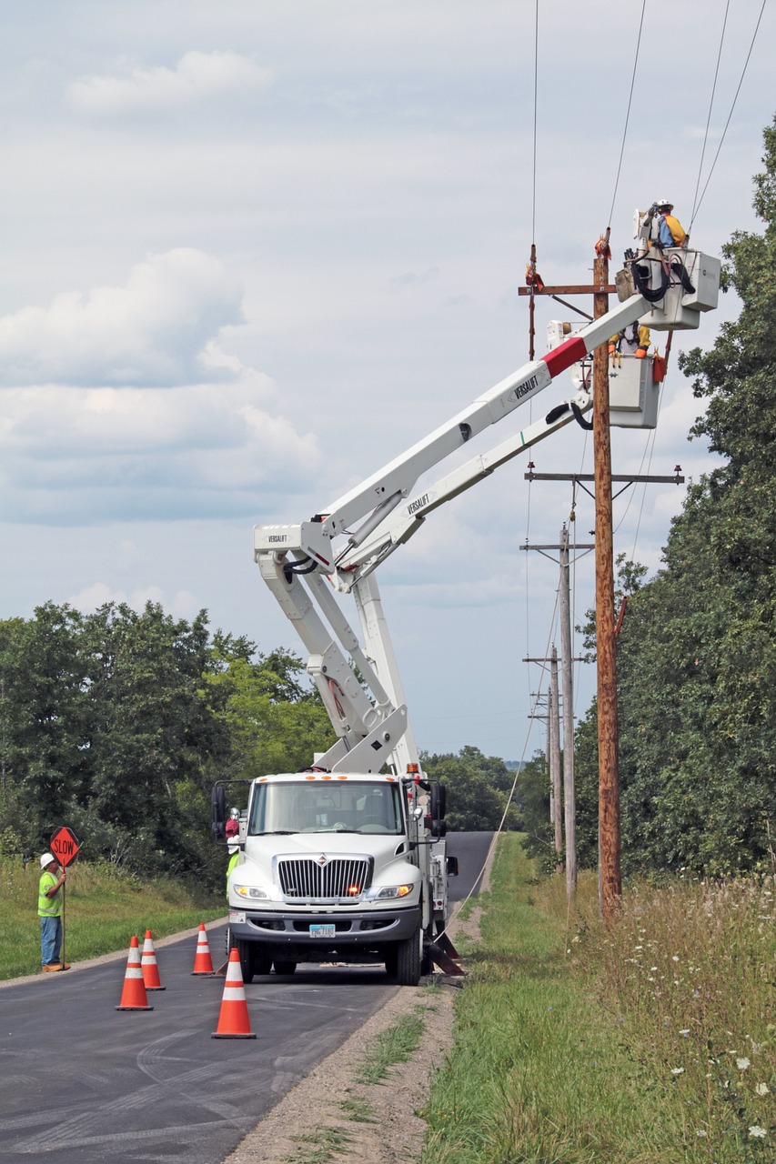 NRECA: 52 Co-ops Chosen to Pursue $650M in DOE Grid Reliability Grants Main Photo