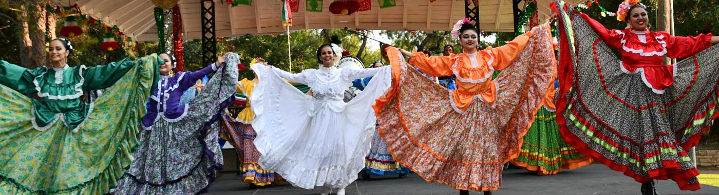 folk dancers