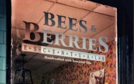 Bees & Berries Escentuals Photo