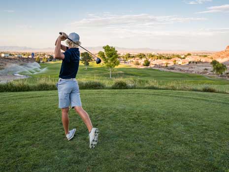 Playing golf in Kingman, AZ