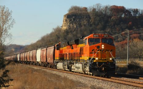 Businesses Can Build Strong Supply Chains in Bismarck-Mandan With BNSF Railway Photo - Click Here to See