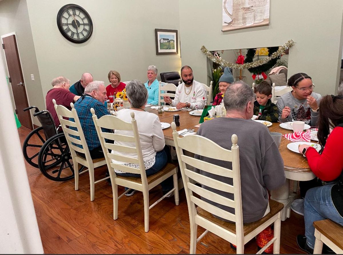 Seniors enjoying a meal together