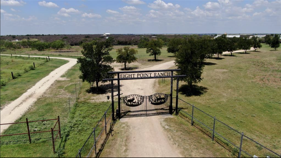Click the Eight Point Ranch -143 Acres Slide Photo to Open