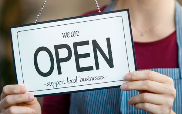 Elgin Economic Development Corporation highlights small support opportunities in May main photo