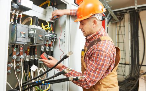 Click to view Electrician Jobs in Broken Arrow link