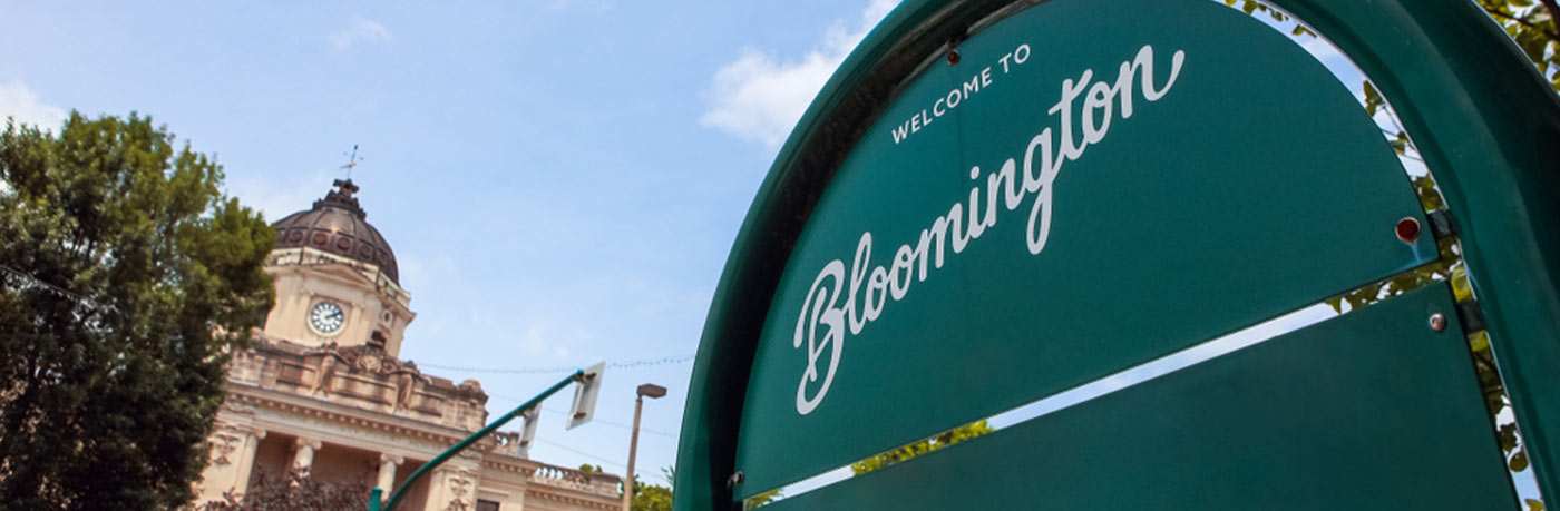 Bloomington sign and courthouse