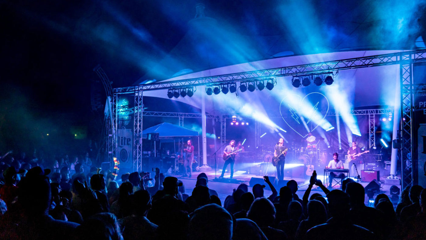 Fans cheering at the VOA Country Music Fest in Butler County, OH