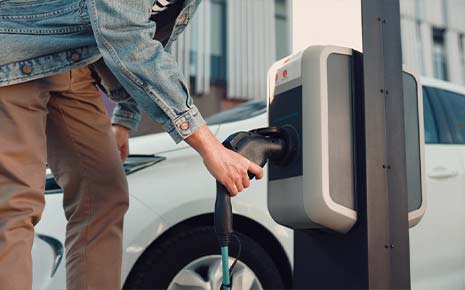 electric vehicle and charching station