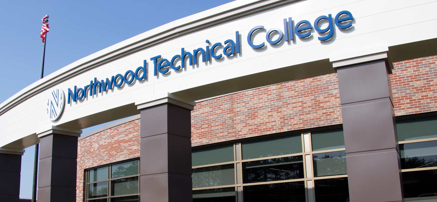 technical students learning from professor