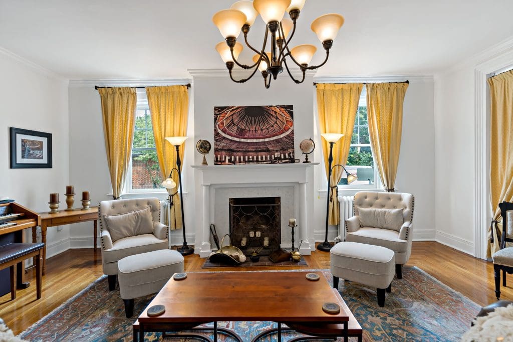 The Apple B&B is the Renovated George Appleby MD Historic House