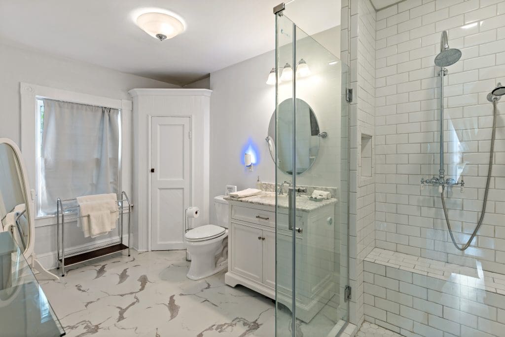 Guests Enjoy Clean and Roomy Bathrooms at The Apple B&B