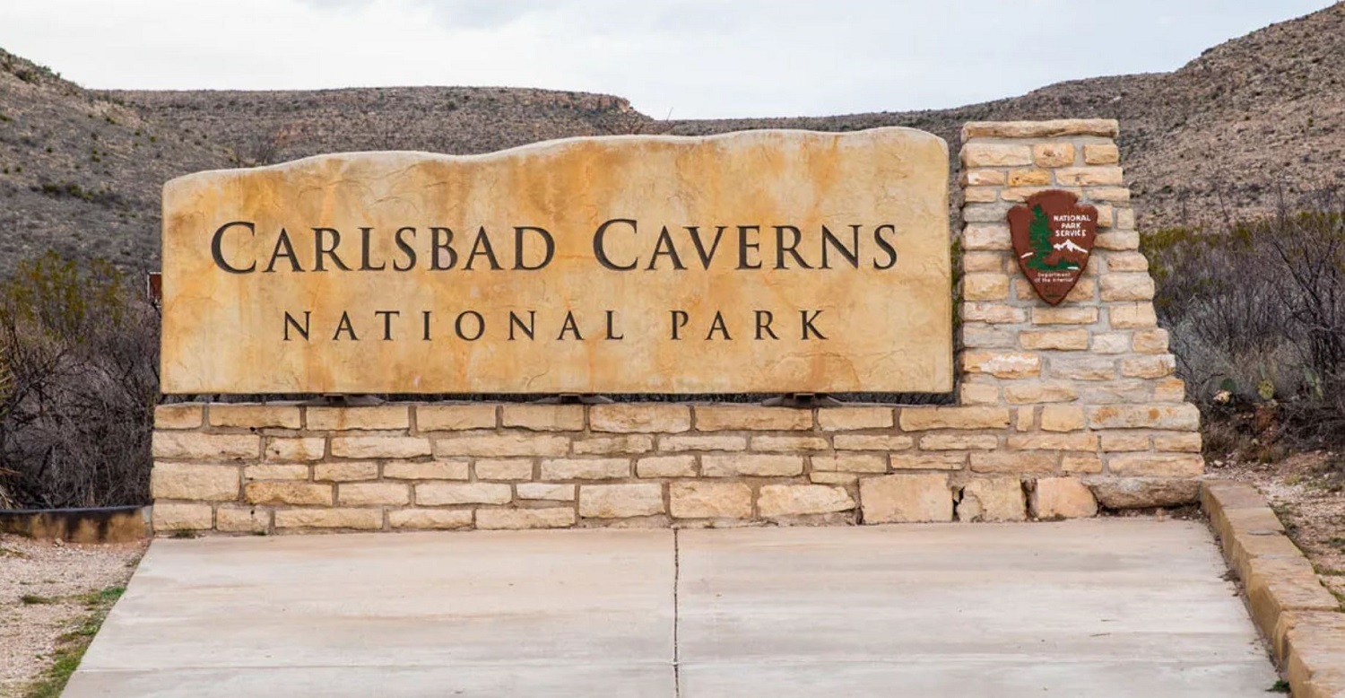 Spectacular Carlsbad Caverns: Tourism and Economic Benefits Photo