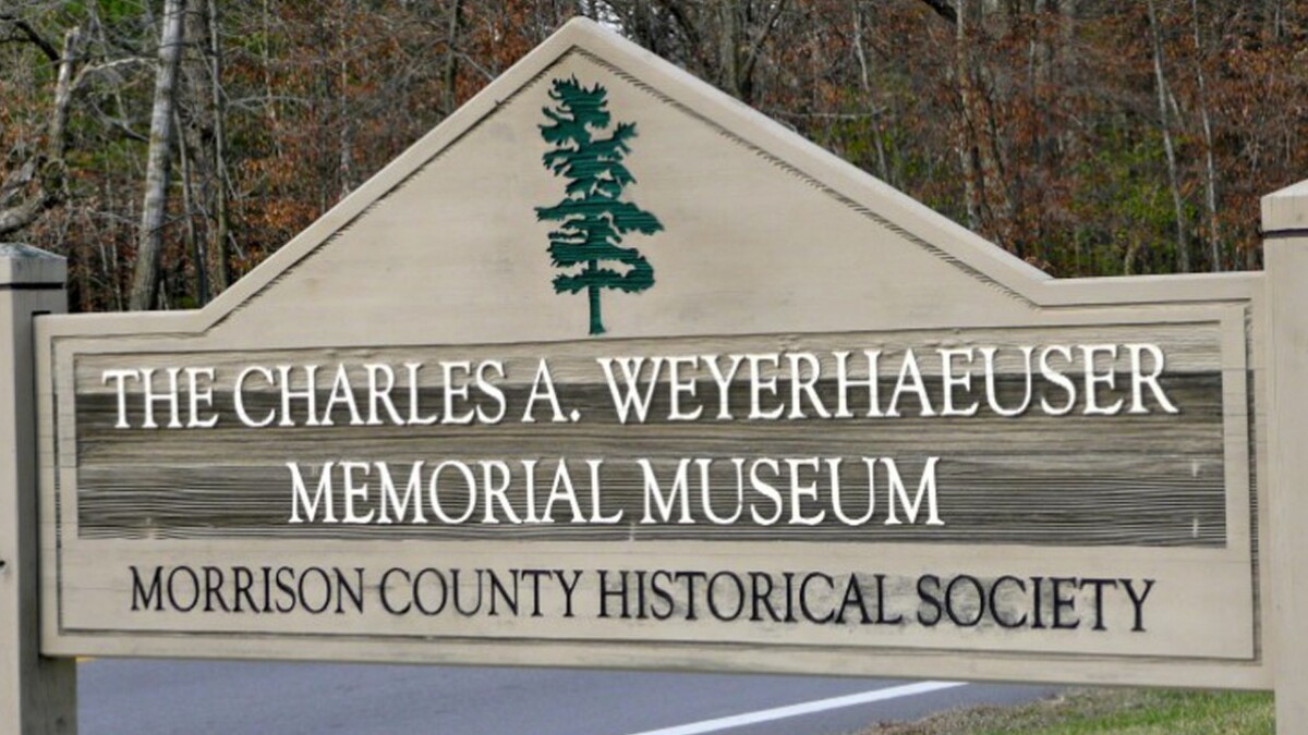 Smuda family to be honored at Weyerhaeuser Museum Photo