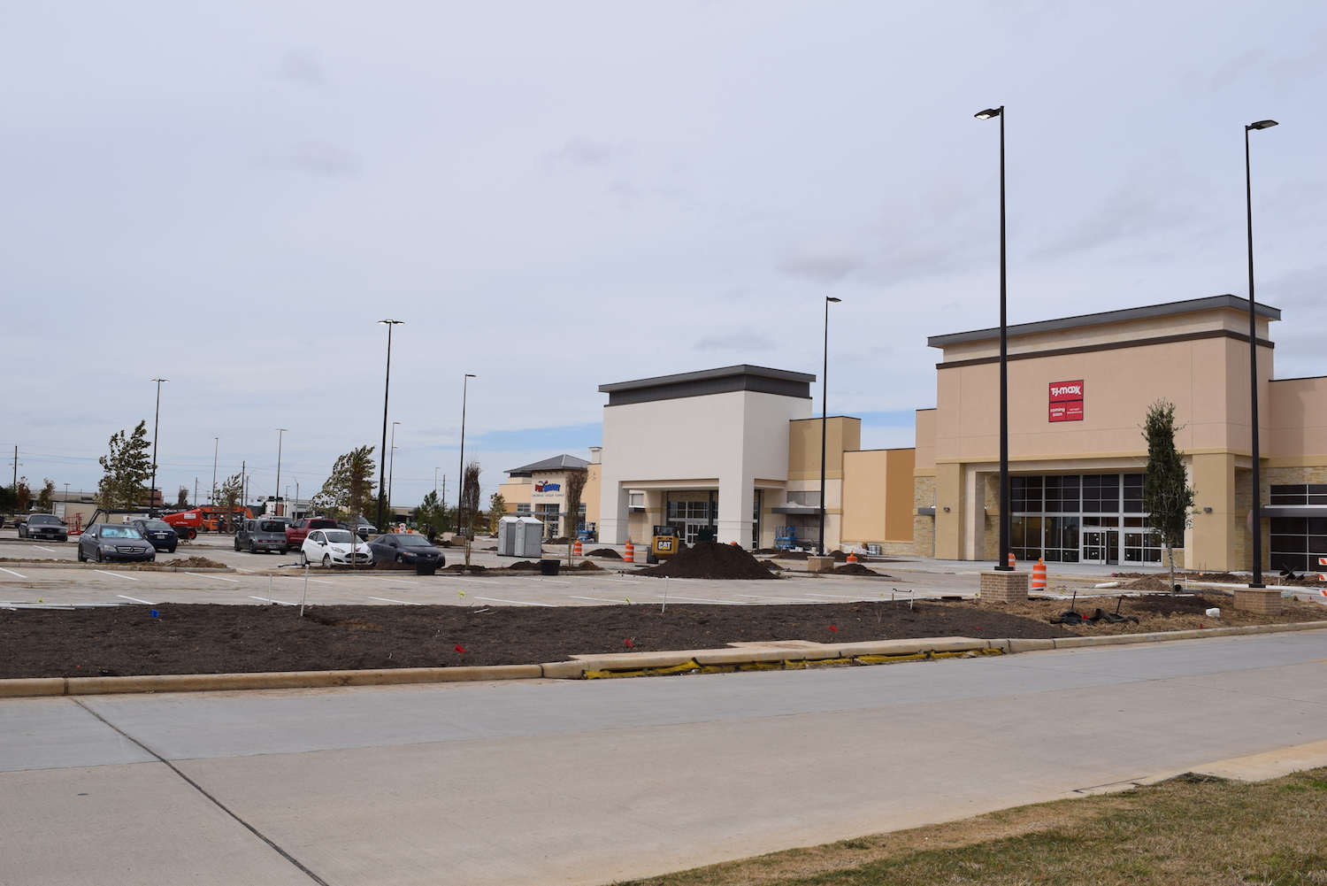 Crossing at Katy Fulshear entering Phase 2 with upcoming Ross, TJ Maxx and PetSmart retailers Main Photo