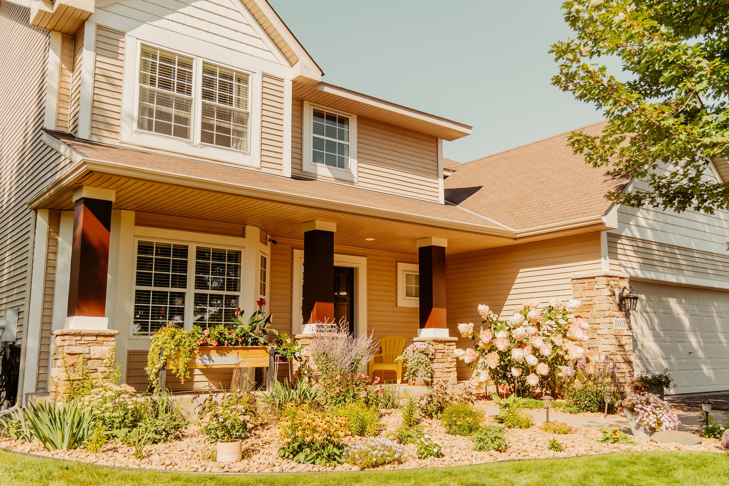 Thumbnail Image For Sarah Quesenberry - Click Here To See