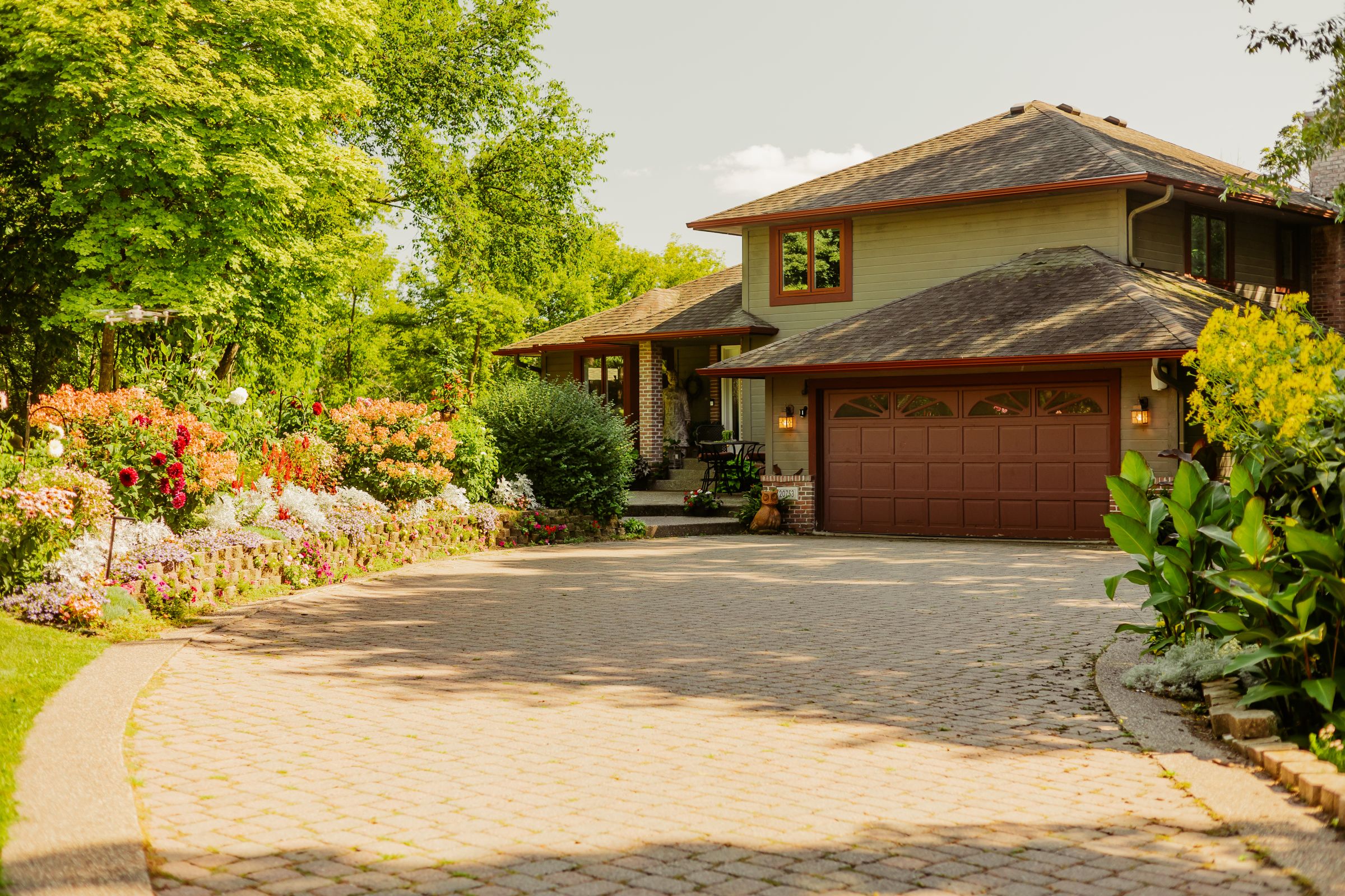 Thumbnail Image For Tracey Sando - Click Here To See