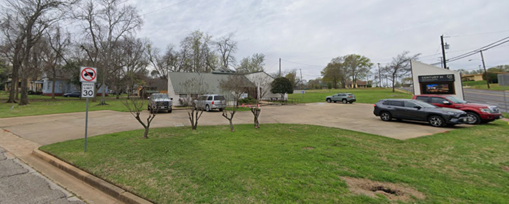 Main Photo For 324 E Palestine Ave - BUILDING