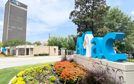 Which financial service companies are located in Columbus, GA? Main Photo