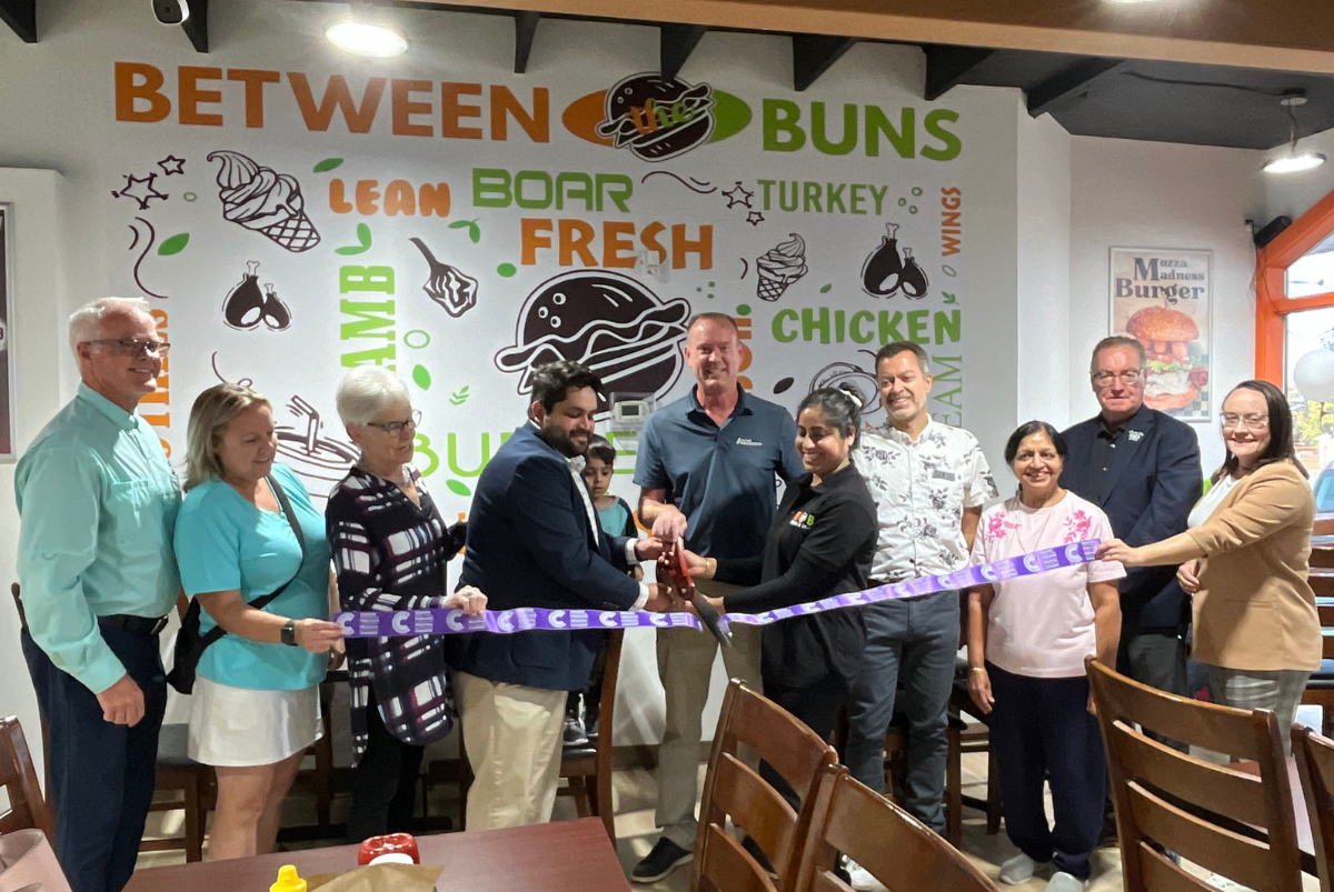 Between The Buns - Now Open! Photo