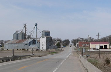 road going into city of Clatonia in Gage County, NE