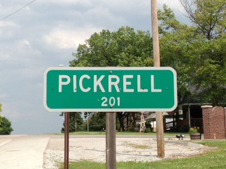 population sign in Pickrell, Gage County, NE